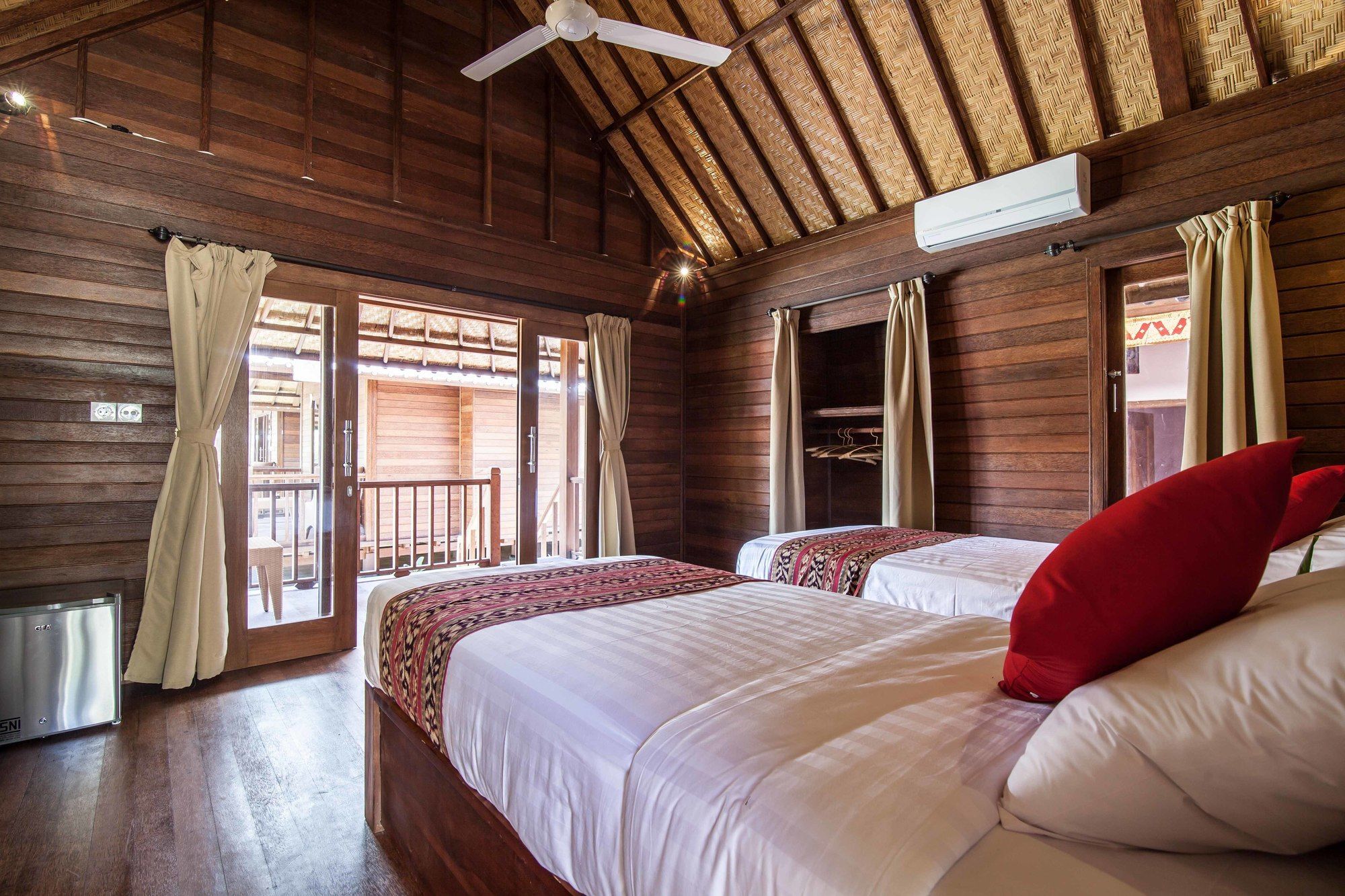 Garden Cottage Lembongan & Hostel Экстерьер фото